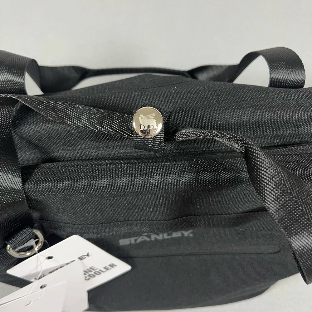 🖤 Stanley Julienne Mini Cooler – 7.2QT / 7L – Black – NWT Crossbody Lunch Bag - Picture 8 of 13